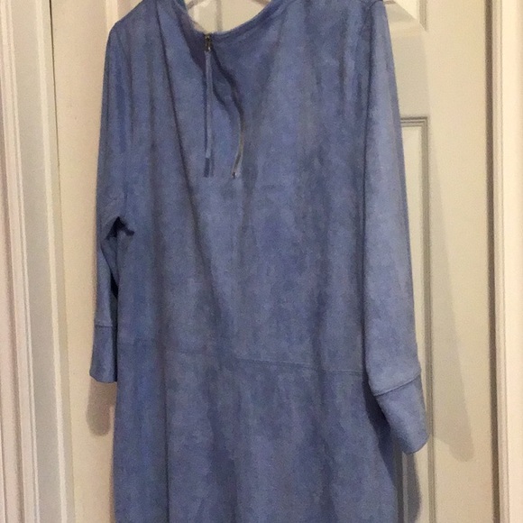 Halston V-neck dress - Picture 6 of 6